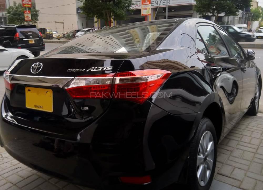 Toyota Corolla 2017 for Sale in Karachi Toyota Corolla 2017 for Sale in Karachi Image-3