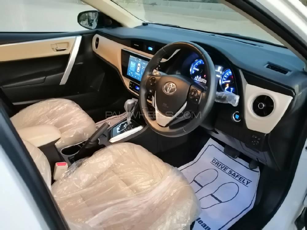 Toyota Corolla 2018 for Sale in Karachi Toyota Corolla 2018 for Sale in Karachi Image-9