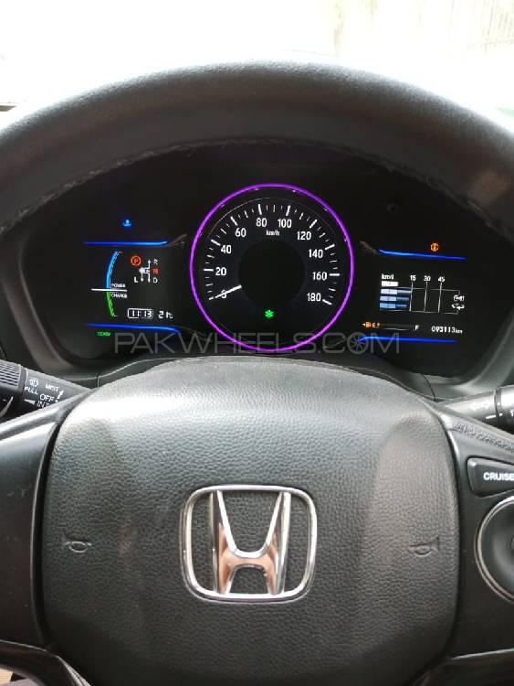 Honda Vezel 2014 for Sale in Gujranwala Honda Vezel 2014 for Sale in Gujranwala Image-7