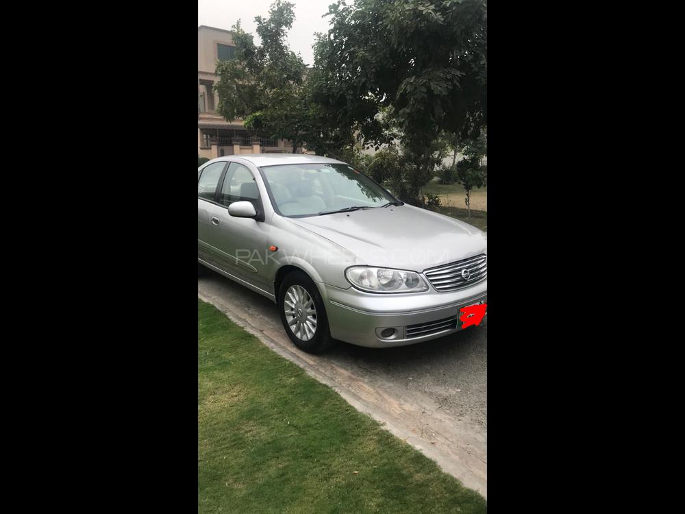 Nissan Sunny 2010 for Sale in Lahore Image-1