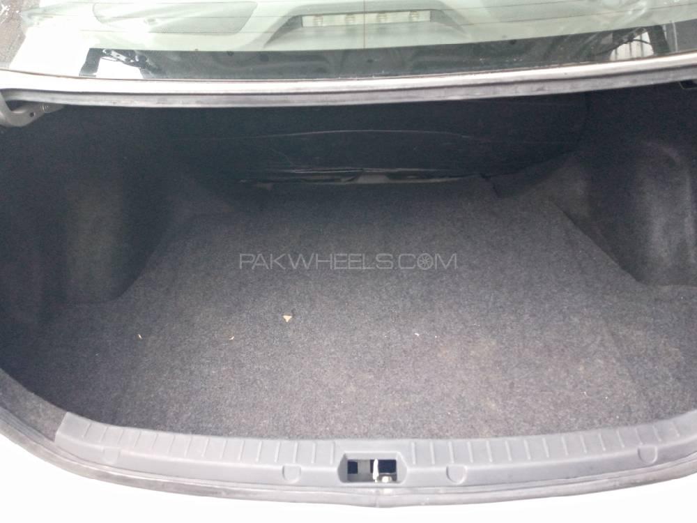 Toyota Corolla 2011 for Sale in Peshawar Toyota Corolla 2011 for Sale in Peshawar Image-9