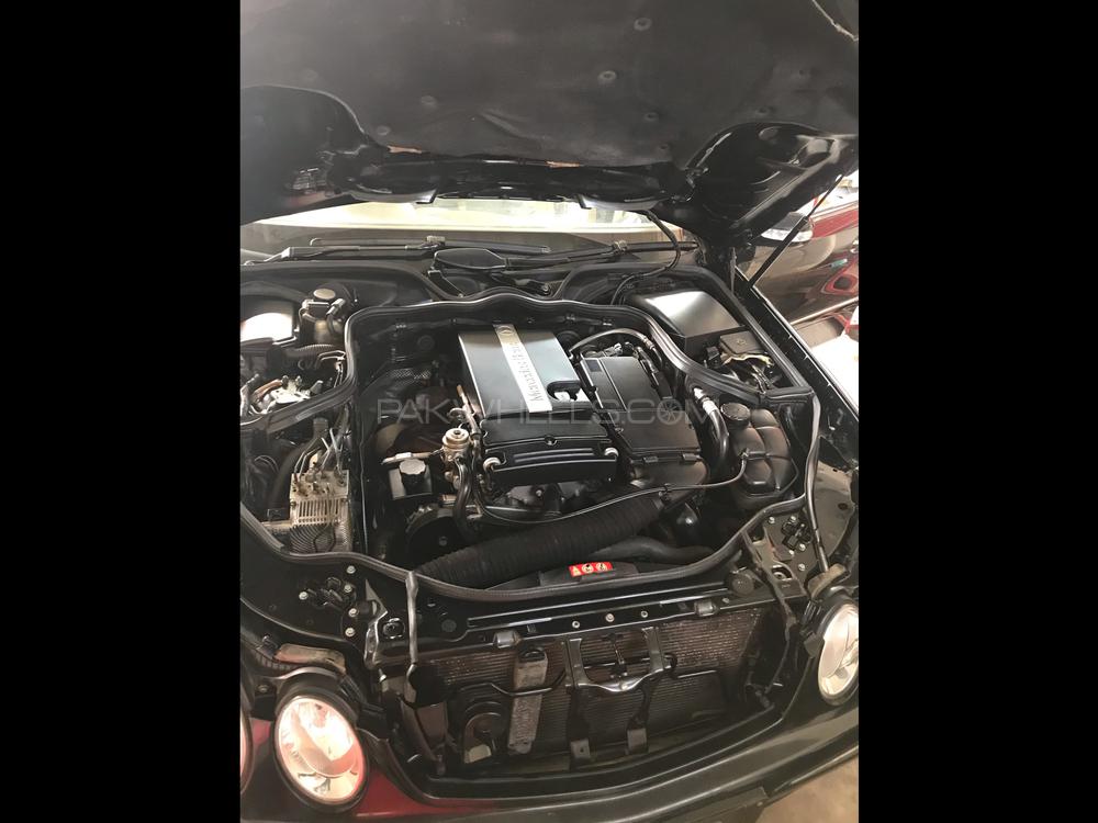 Mercedes Benz E Class 2003 for Sale in Sahiwal Mercedes Benz E Class 2003 for Sale in Sahiwal Image-10