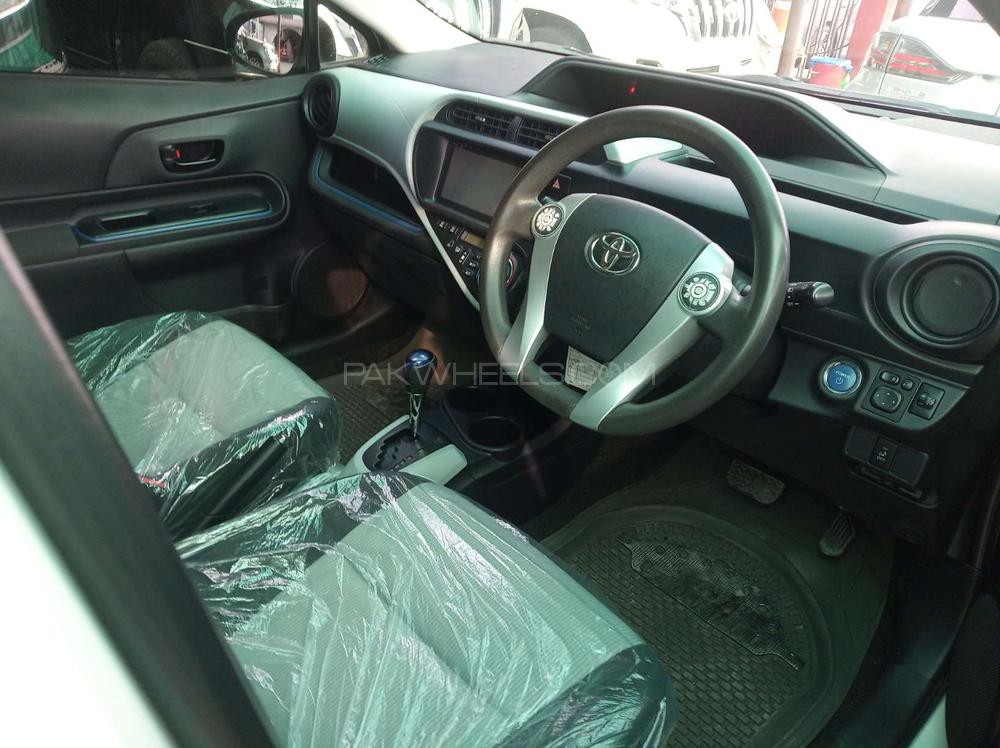 Toyota Aqua 2014 for Sale in Abbottabad Toyota Aqua 2014 for Sale in Abbottabad Image-6