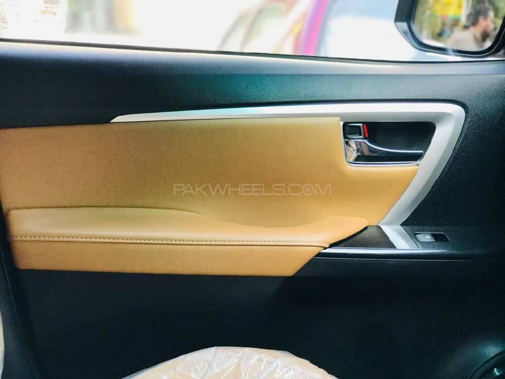Toyota Fortuner 2018 for Sale in Islamabad Toyota Fortuner 2018 for Sale in Islamabad Image-11