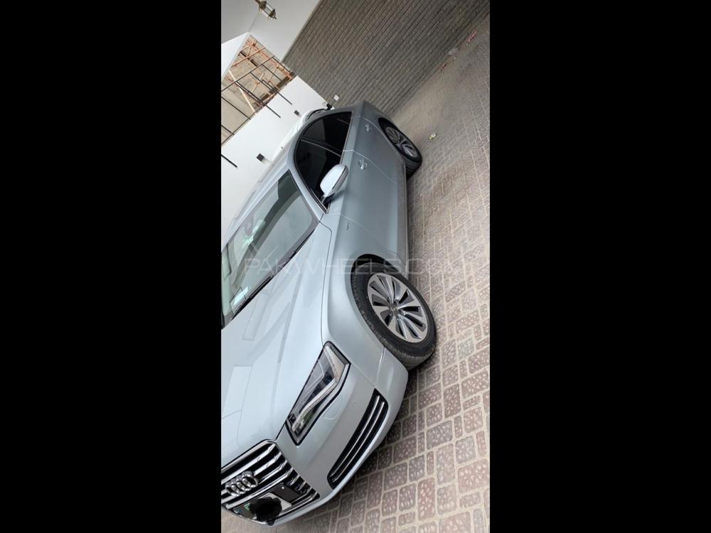 Audi A8 2013 for Sale in Karachi Audi A8 2013 for Sale in Karachi Image-2
