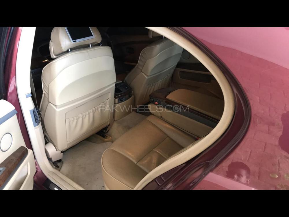 BMW 7 Series 2003 for Sale in Mirpur A.K. BMW 7 Series 2003 for Sale in Mirpur A.K. Image-13
