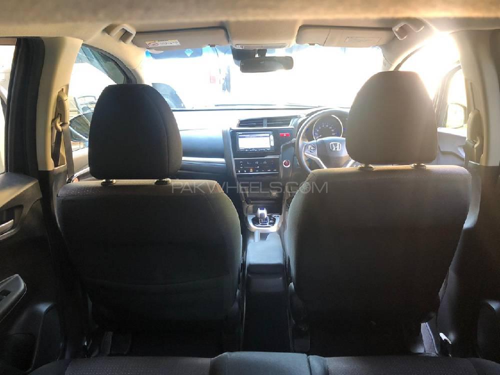 Honda Fit 2014 for Sale in Karachi Honda Fit 2014 for Sale in Karachi Image-6