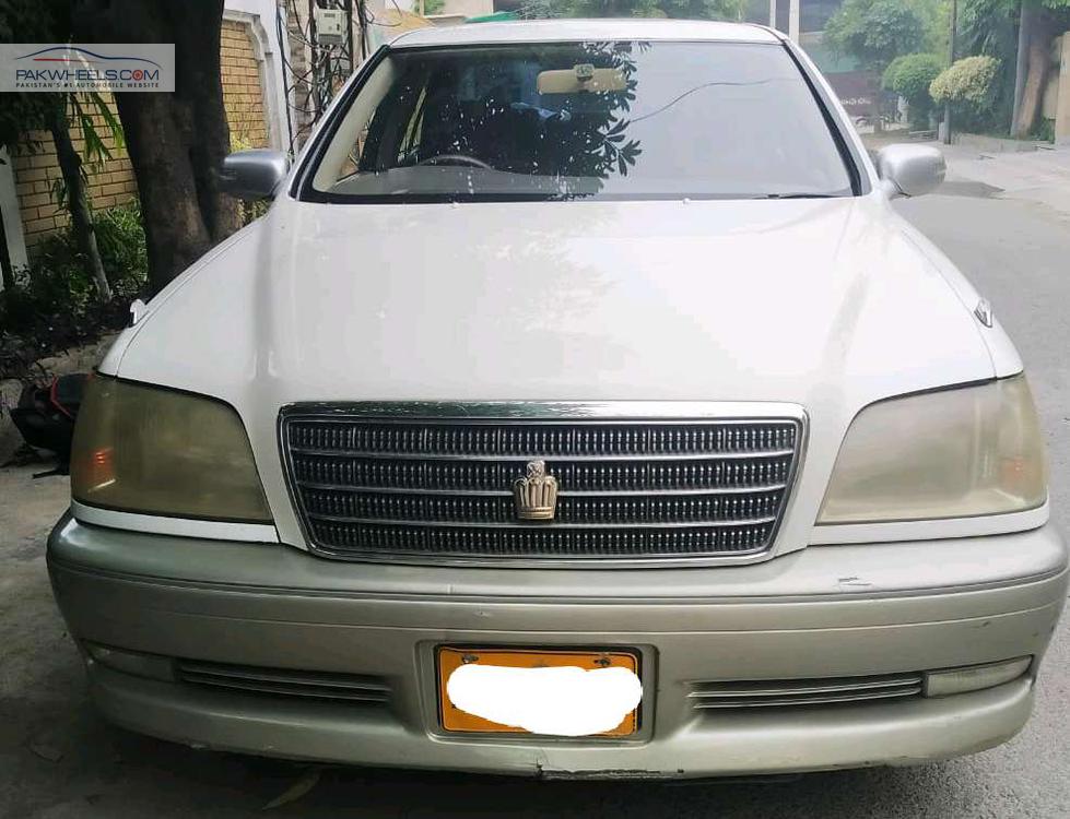 Toyota Crown Royal Saloon 2002 For Sale In Lahore Pakwheels