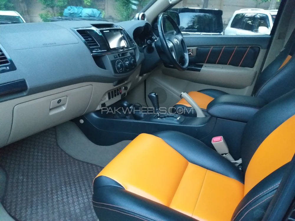 Toyota Hilux - 2010  Toyota Hilux - 2010  Image-5