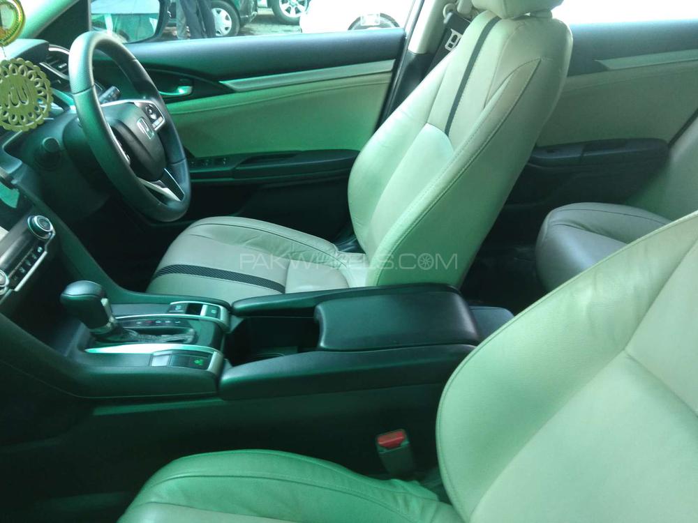ہونڈا سوک 2018 for Sale in لاہور ہونڈا سوک 2018 for Sale in لاہور Image-5