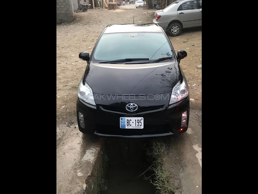 Toyota Prius 2010 for Sale in Swat Image-1