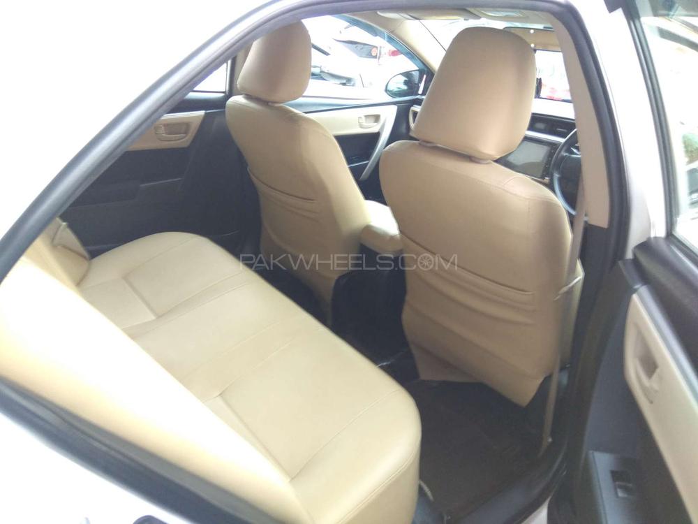 Toyota Corolla 2017 for Sale in Lahore Toyota Corolla 2017 for Sale in Lahore Image-9
