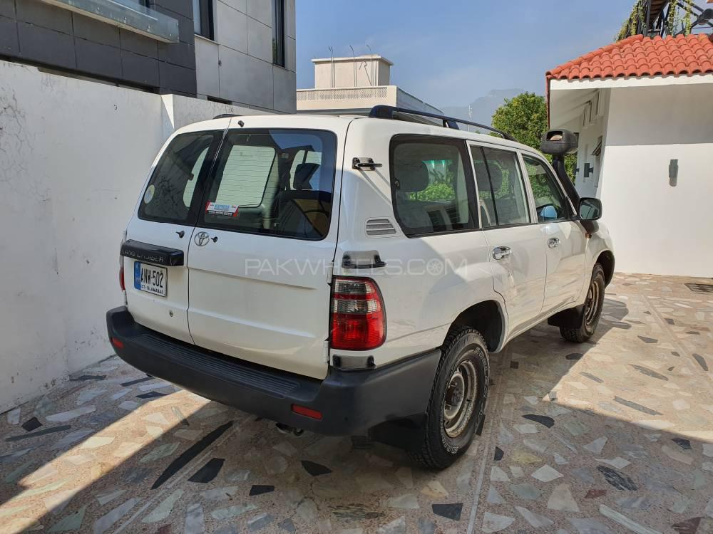 Toyota Land Cruiser 2005 for Sale in Islamabad Toyota Land Cruiser 2005 for Sale in Islamabad Image-3