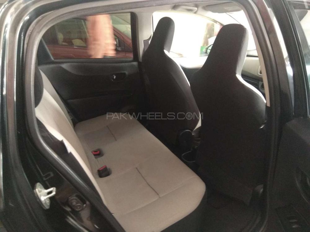 Toyota Vitz 2011 for Sale in Lahore Toyota Vitz 2011 for Sale in Lahore Image-7