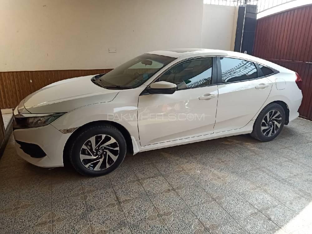 Honda Civic 2017 for Sale in Multan Honda Civic 2017 for Sale in Multan Image-3