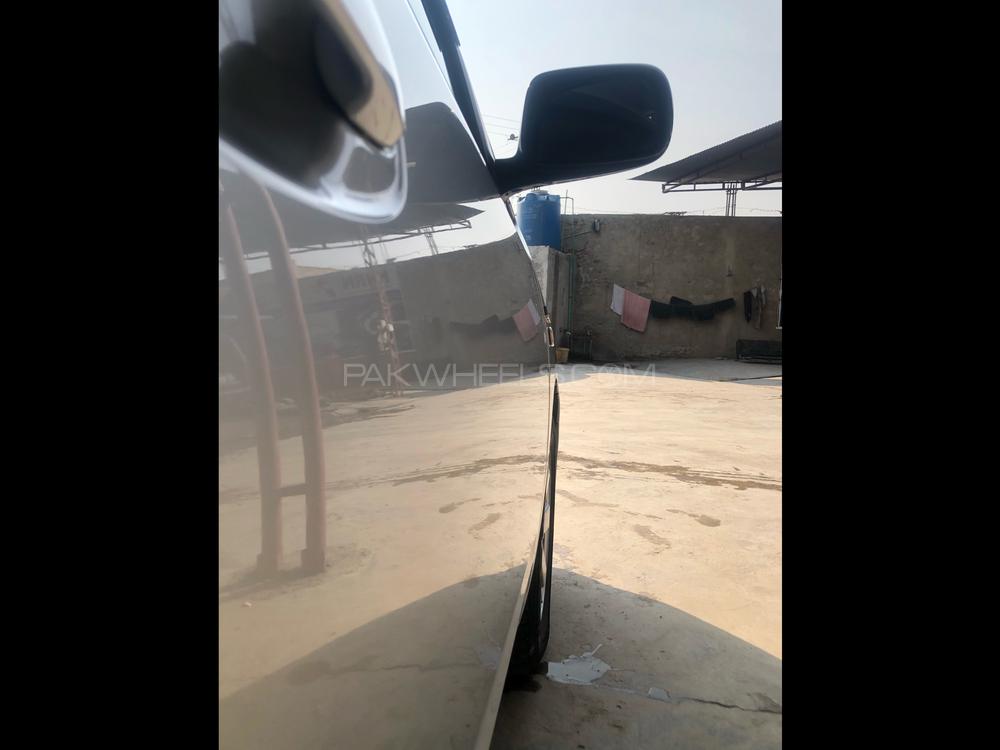 Toyota Prius 2011 for Sale in Peshawar Toyota Prius 2011 for Sale in Peshawar Image-4