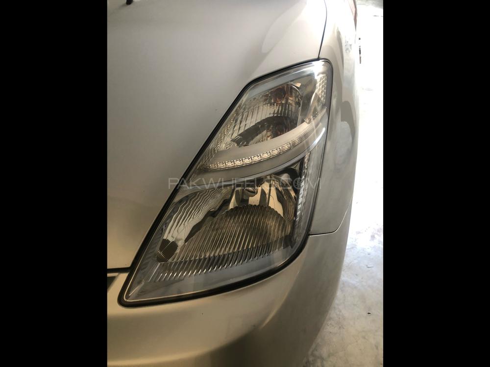 Toyota Prius 2011 for Sale in Peshawar Toyota Prius 2011 for Sale in Peshawar Image-5