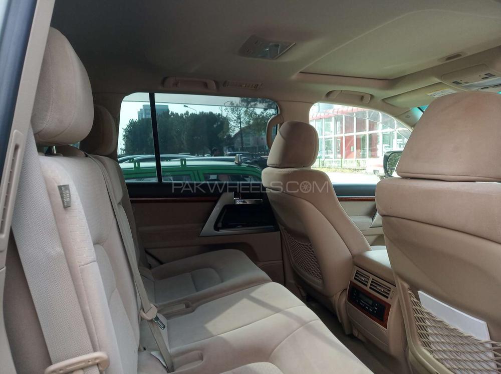 Toyota Land Cruiser 2012 for Sale in Islamabad Toyota Land Cruiser 2012 for Sale in Islamabad Image-7