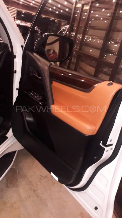 لیکزس ایل ایکس سیریز 2016 for Sale in اسلام آباد لیکزس ایل ایکس سیریز 2016 for Sale in اسلام آباد Image-7