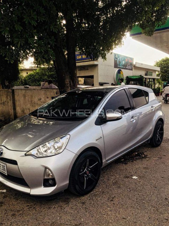 Toyota Aqua - 2014  Toyota Aqua - 2014  Image-5