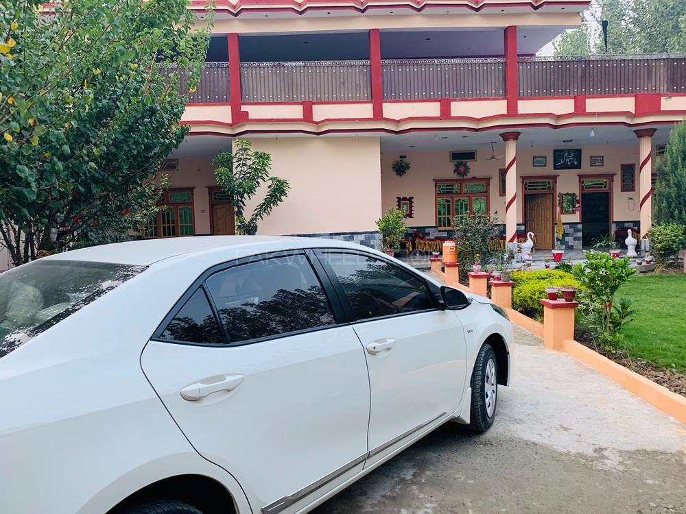 Toyota Corolla 2018 for Sale in Hayatabad Image-1