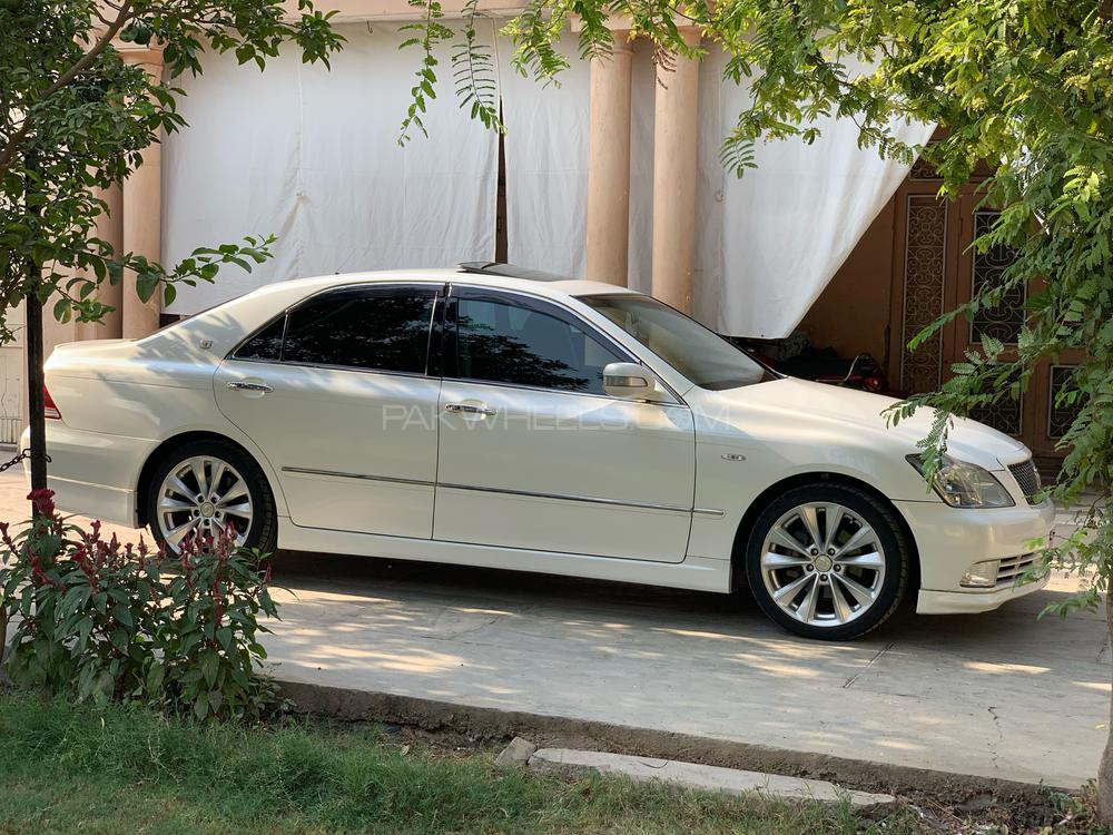 Toyota Crown 2005 for Sale in Islamabad Toyota Crown 2005 for Sale in Islamabad Image-11