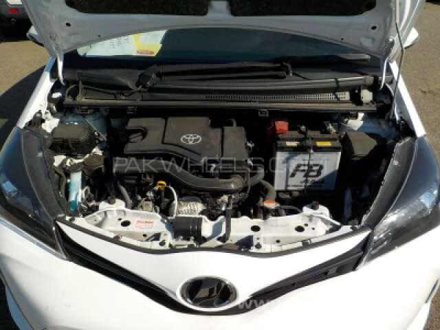 Toyota Vitz 2016 for Sale in Sialkot Toyota Vitz 2016 for Sale in Sialkot Image-9