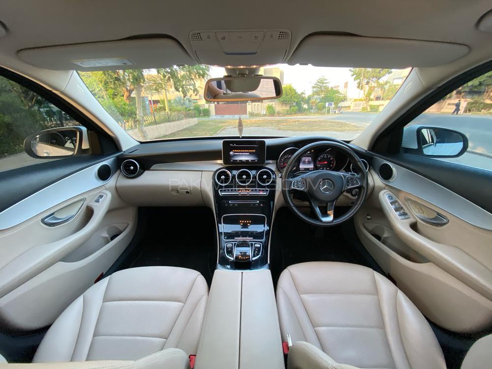 Mercedes Benz C Class 2015 for Sale in Lahore Mercedes Benz C Class 2015 for Sale in Lahore Image-4