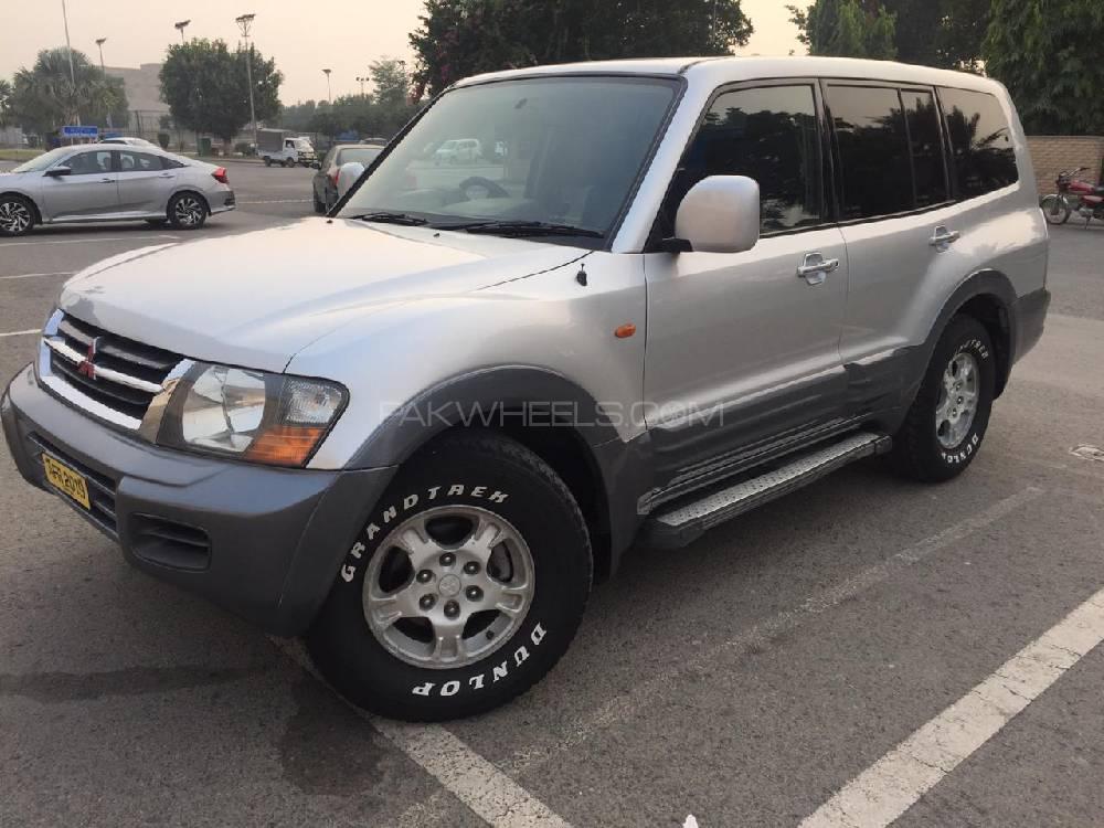 Mitsubishi Pajero 2001 for Sale in Lahore Mitsubishi Pajero 2001 for Sale in Lahore Image-2