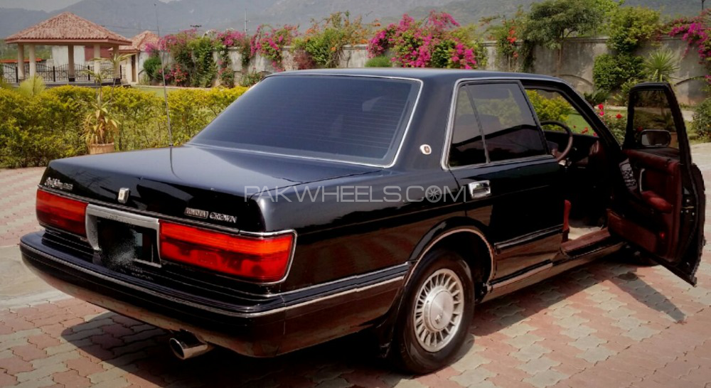 Toyota Crown - 1988  Toyota Crown - 1988  Image-3