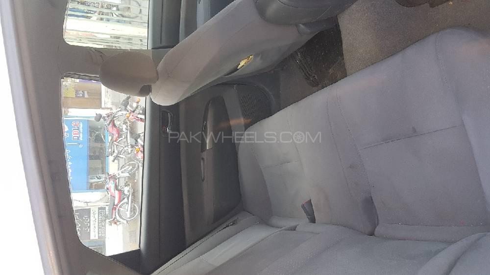 Toyota Prius 2012 for Sale in Lahore Toyota Prius 2012 for Sale in Lahore Image-7