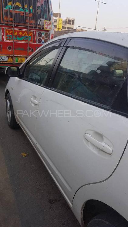 Toyota Prius 2012 for Sale in Lahore Toyota Prius 2012 for Sale in Lahore Image-5