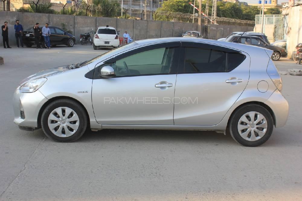 Toyota Aqua 2013 for Sale in Rawalpindi Toyota Aqua 2013 for Sale in Rawalpindi Image-12