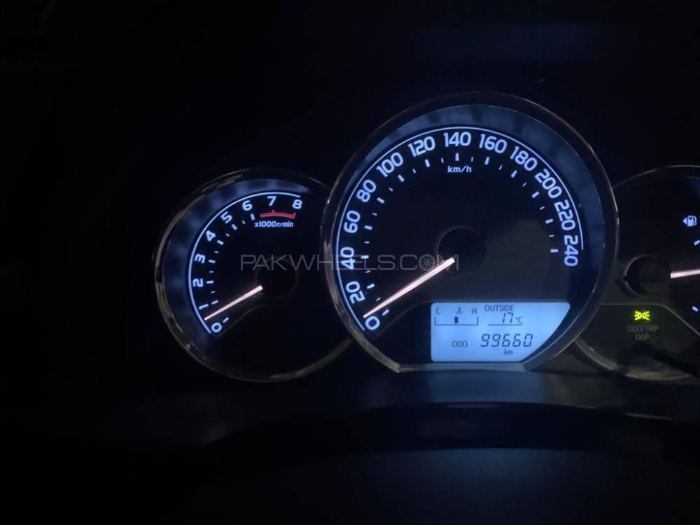 Toyota Corolla 2015 for Sale in Islamabad Toyota Corolla 2015 for Sale in Islamabad Image-2