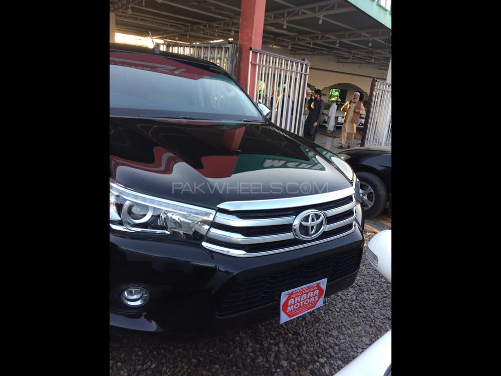 Toyota Hilux 2018 for Sale in Peshawar Image-1