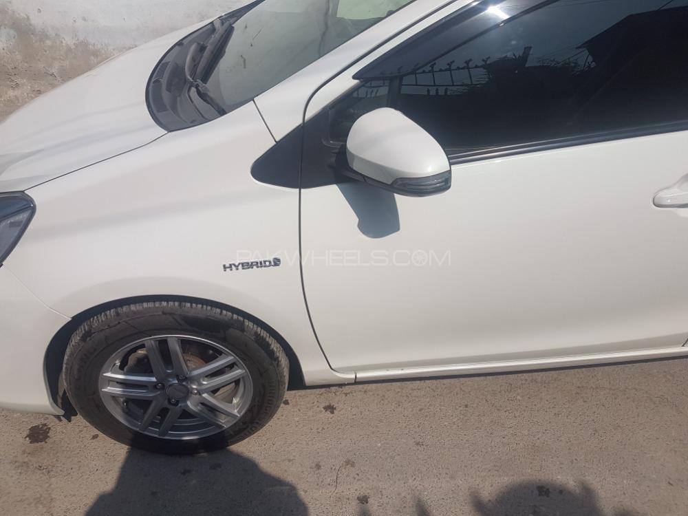 Toyota Aqua 2015 for Sale in Peshawar Toyota Aqua 2015 for Sale in Peshawar Image-4