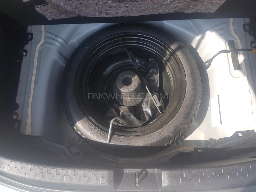 Toyota Aqua 2015 for Sale in Peshawar Toyota Aqua 2015 for Sale in Peshawar Image-7