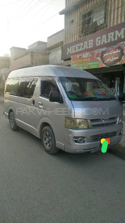 Toyota Hiace 2005 for Sale in Karachi Toyota Hiace 2005 for Sale in Karachi Image-6