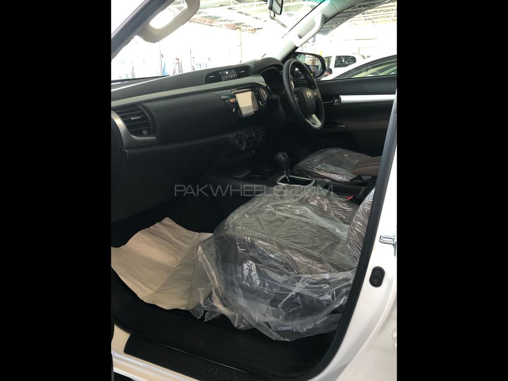 Toyota Hilux 2019 for Sale in Peshawar Toyota Hilux 2019 for Sale in Peshawar Image-3