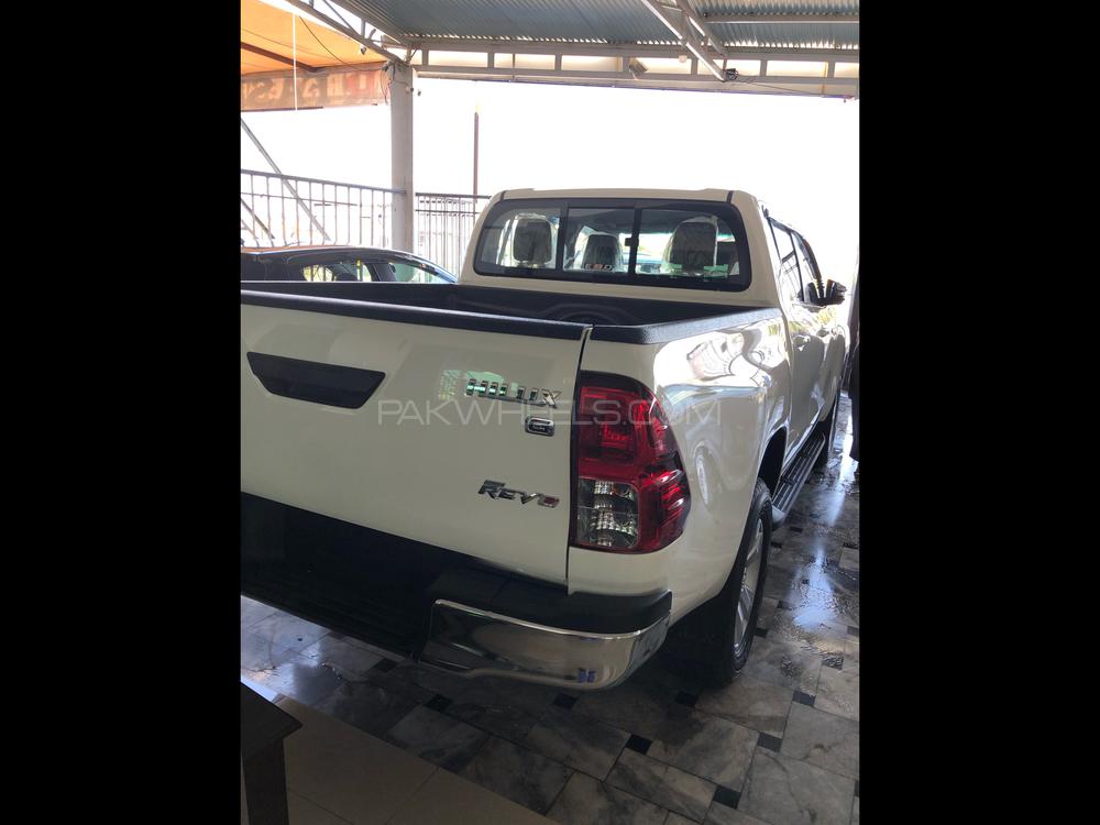 Toyota Hilux 2019 for Sale in Peshawar Toyota Hilux 2019 for Sale in Peshawar Image-6