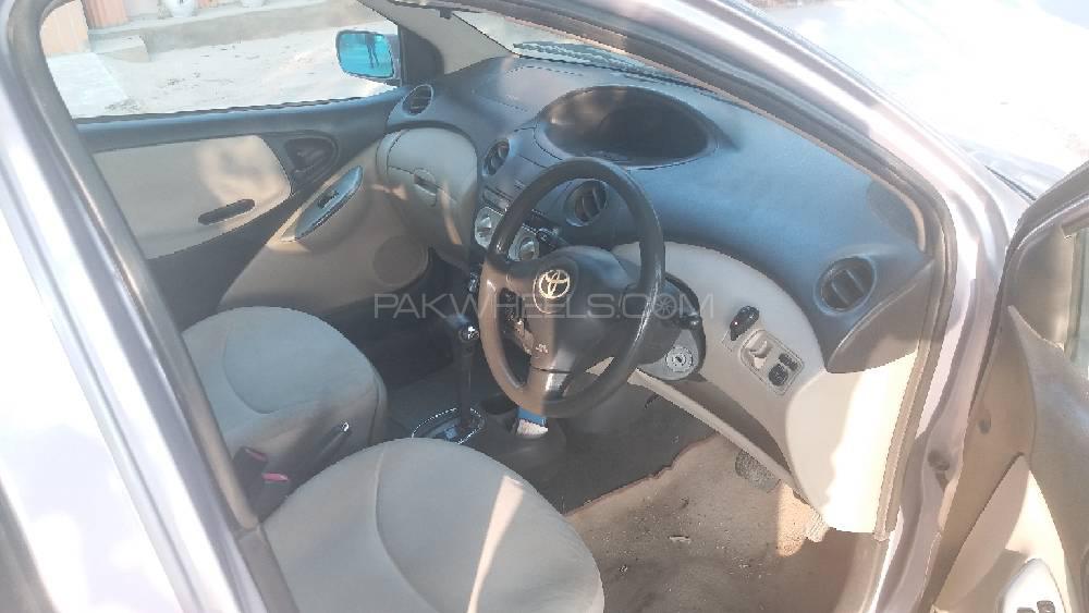 Toyota Vitz 2004 for Sale in Karachi Toyota Vitz 2004 for Sale in Karachi Image-9