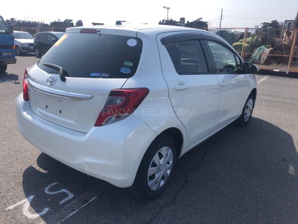 Toyota Vitz 2016 for Sale in Sialkot Toyota Vitz 2016 for Sale in Sialkot Image-16