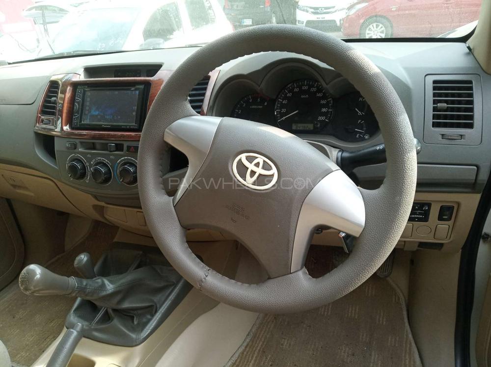 Toyota Hilux 2013 for Sale in Islamabad Toyota Hilux 2013 for Sale in Islamabad Image-11