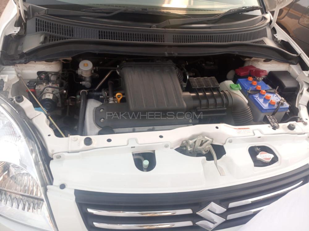 Suzuki Swift 2017 for Sale in Gujranwala Suzuki Swift 2017 for Sale in Gujranwala Image-3