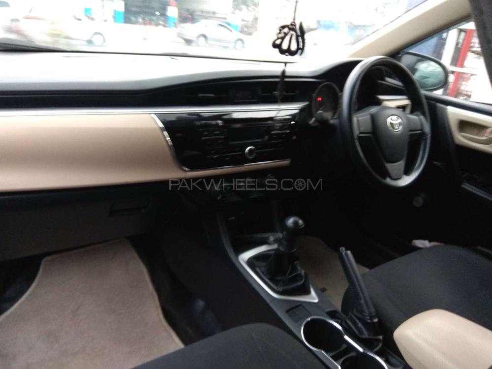 Toyota Corolla 2016 for Sale in Lahore Toyota Corolla 2016 for Sale in Lahore Image-5
