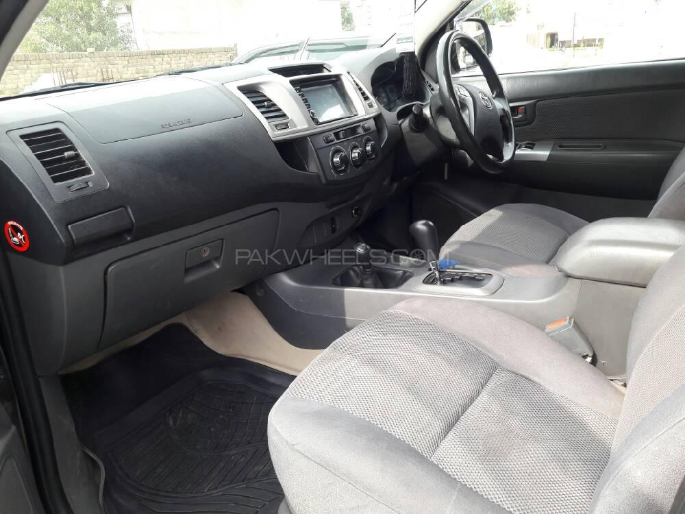 Toyota Hilux 2012 for Sale in Lahore Toyota Hilux 2012 for Sale in Lahore Image-2
