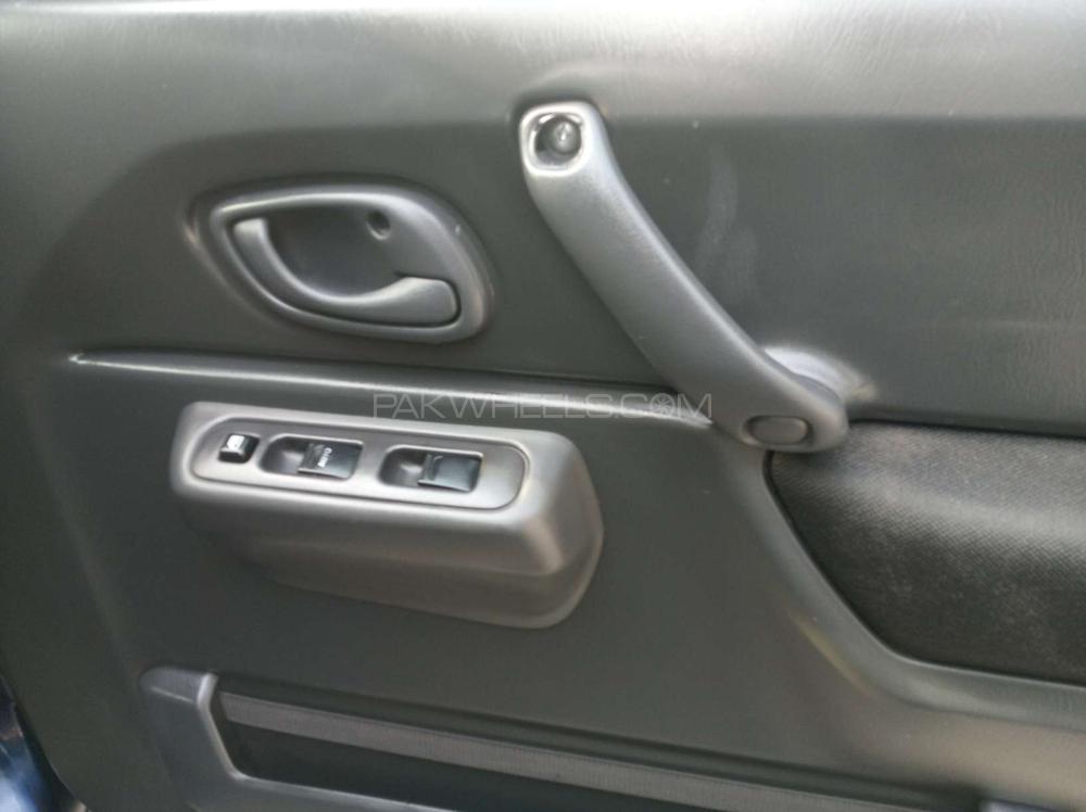 Suzuki Jimny 2017 for Sale in Gujranwala Suzuki Jimny 2017 for Sale in Gujranwala Image-9