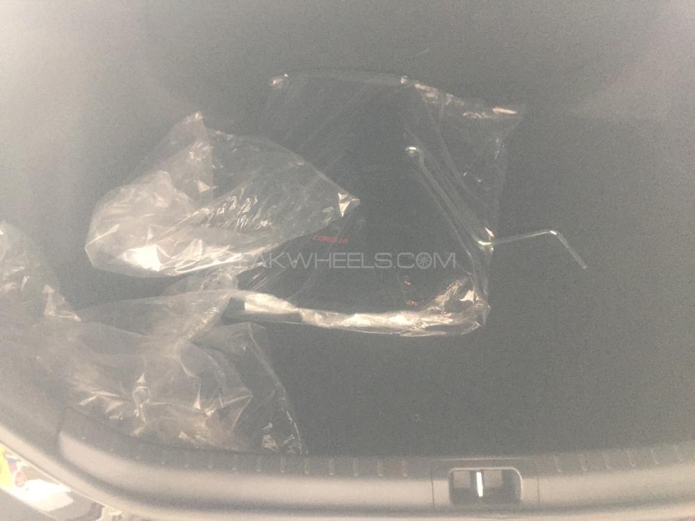 Toyota Corolla 2019 for Sale in Peshawar Toyota Corolla 2019 for Sale in Peshawar Image-11