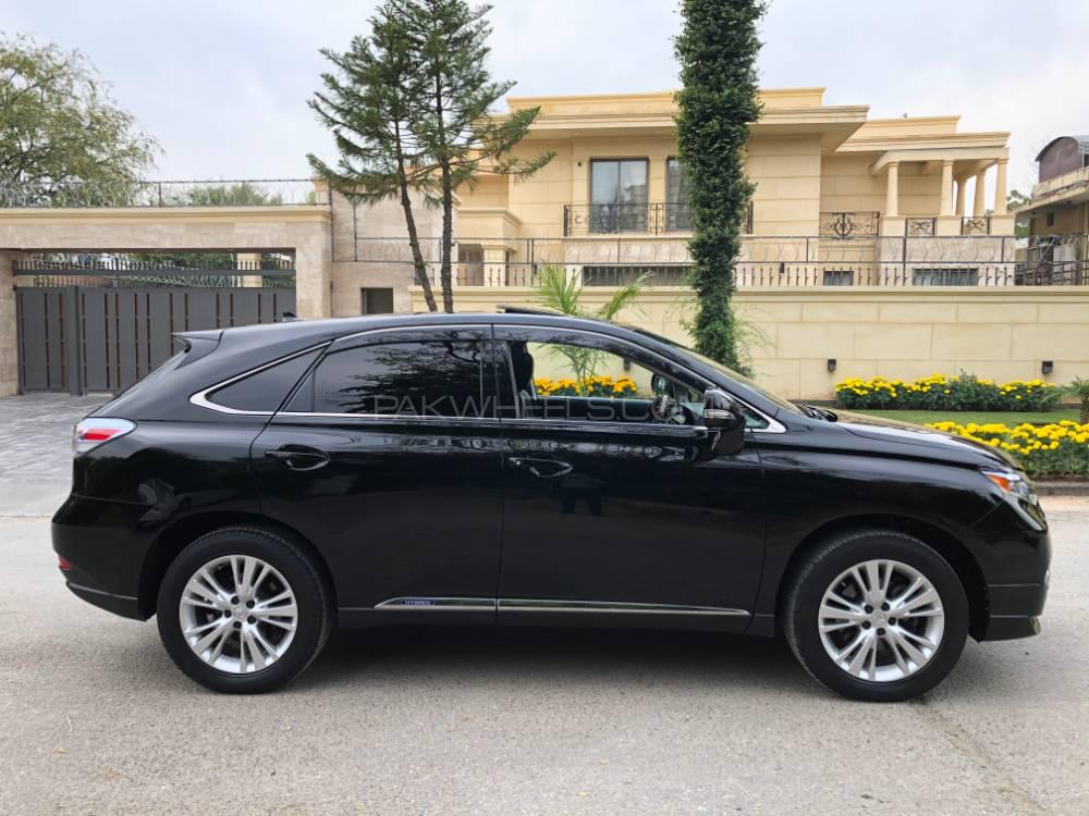 Lexus RX Series 2010 for Sale in Islamabad Lexus RX Series 2010 for Sale in Islamabad Image-3