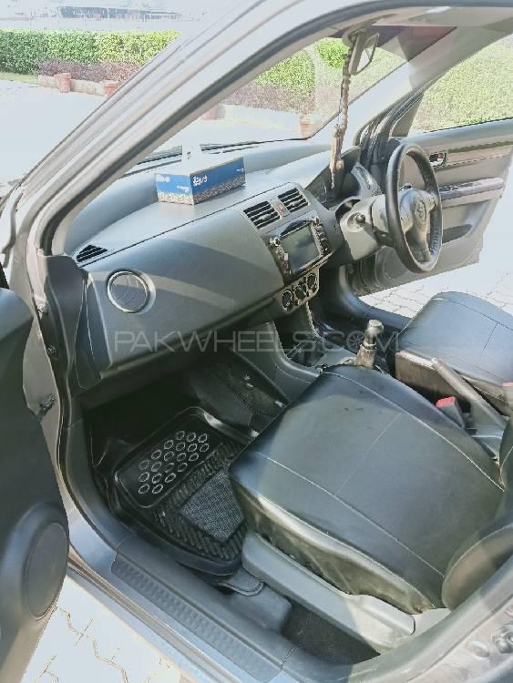 Suzuki Swift 2013 for Sale in Kala shah kaku Suzuki Swift 2013 for Sale in Kala shah kaku Image-10